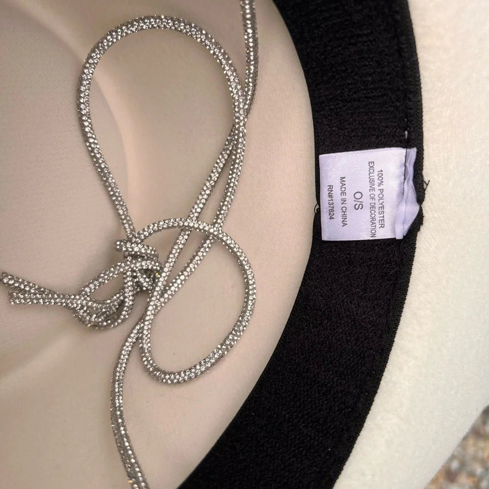 NWT White Rhinestone Strap Womens 7 Cowboy Hat Flat Brim Polyester Felt